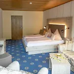 Hotell Göbel 3*