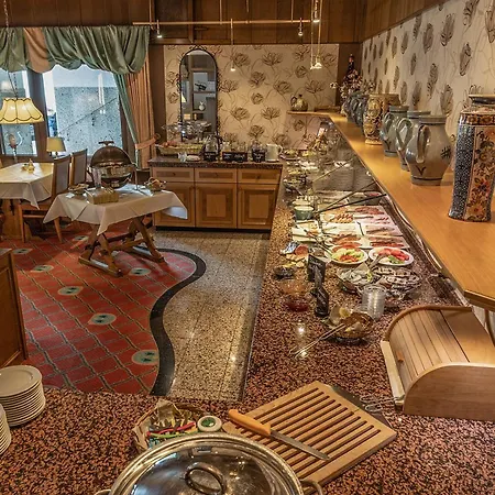 Hotell Göbel 3*